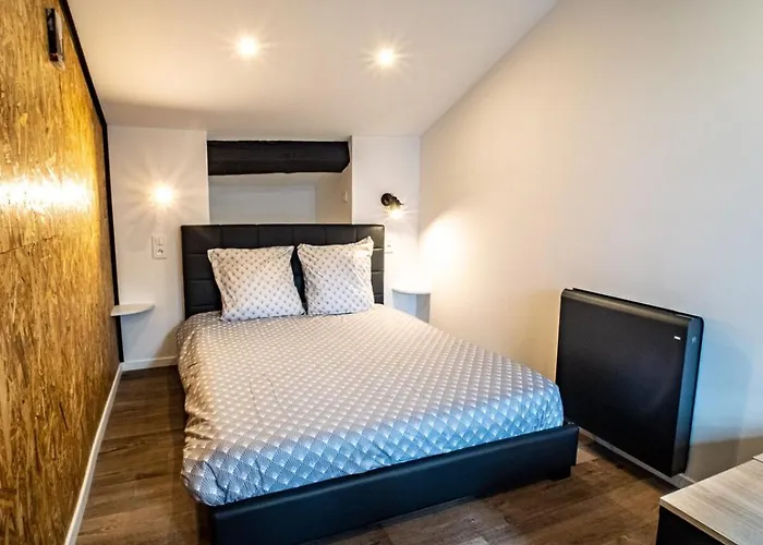 Le Petit Macaron Industriel Hyper Centre Insolites *